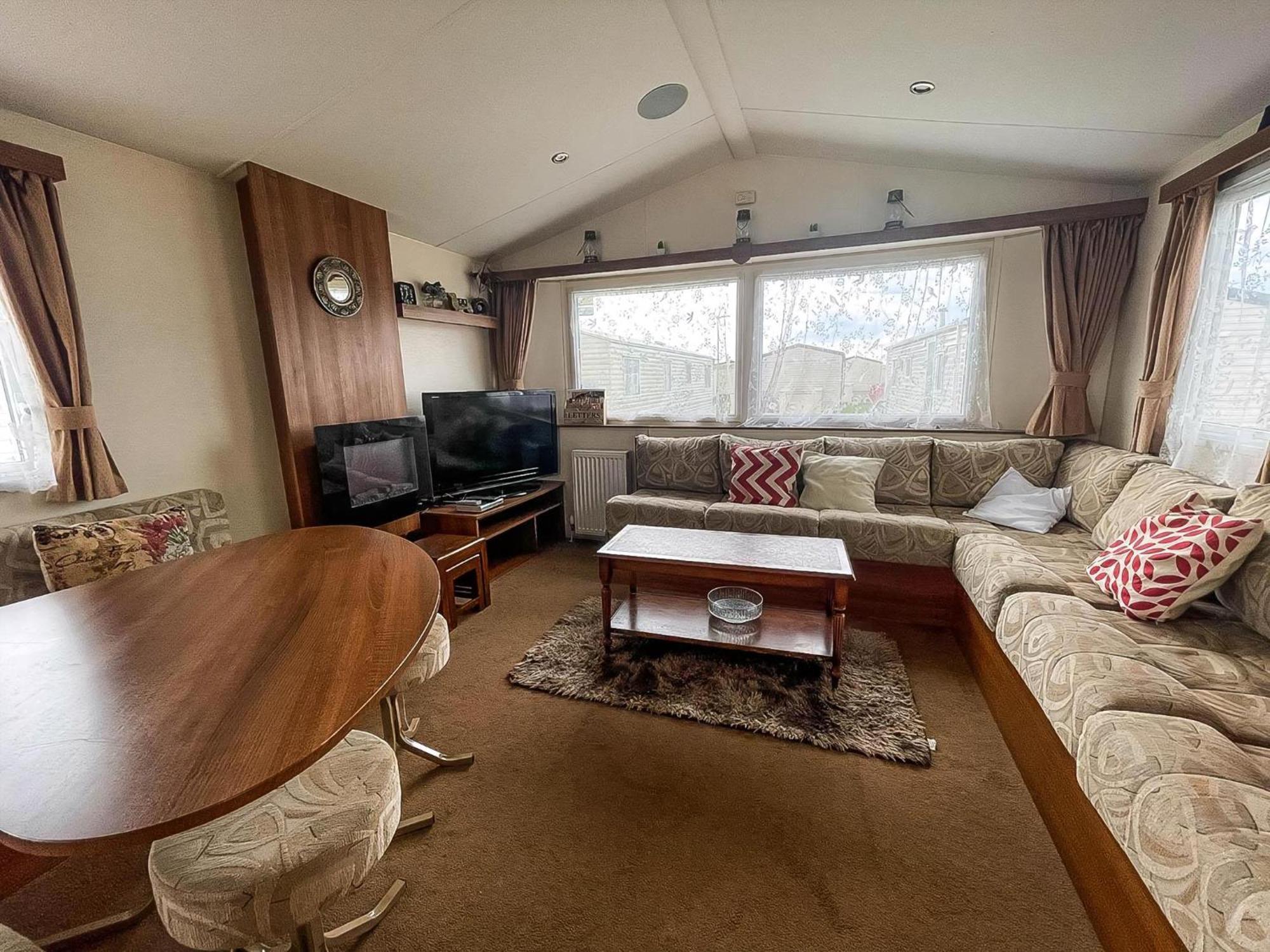 Great 8 Berth Caravan For Hire At St Osyth Beach In Essex Ref 28123Gc Clacton-on-Sea Exterior photo